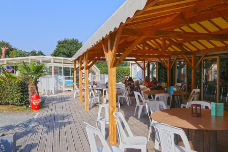 Snack bar camping Le Lac des Charmille in Normandy