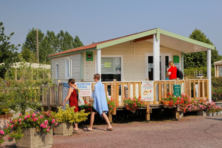 Campingplatz Le Lac des Charmilles in der Nähe von Caen in der Normandie