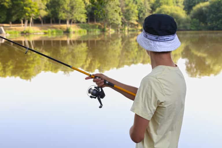 camping met visvijver in de buurt