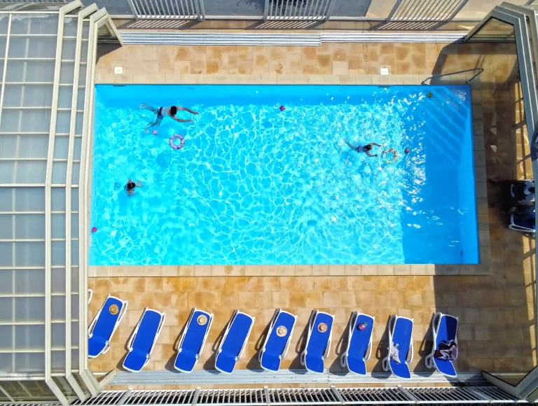 Camping avec piscine en Normandie.