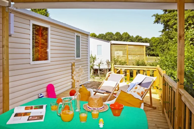 Location de mobil-home en Basse-Normandie dans un camping nature